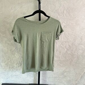 Max Studio Sage Green Short Sleeve Top